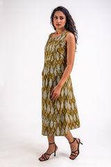 579-307 White Lotus "Dena" women's Dress