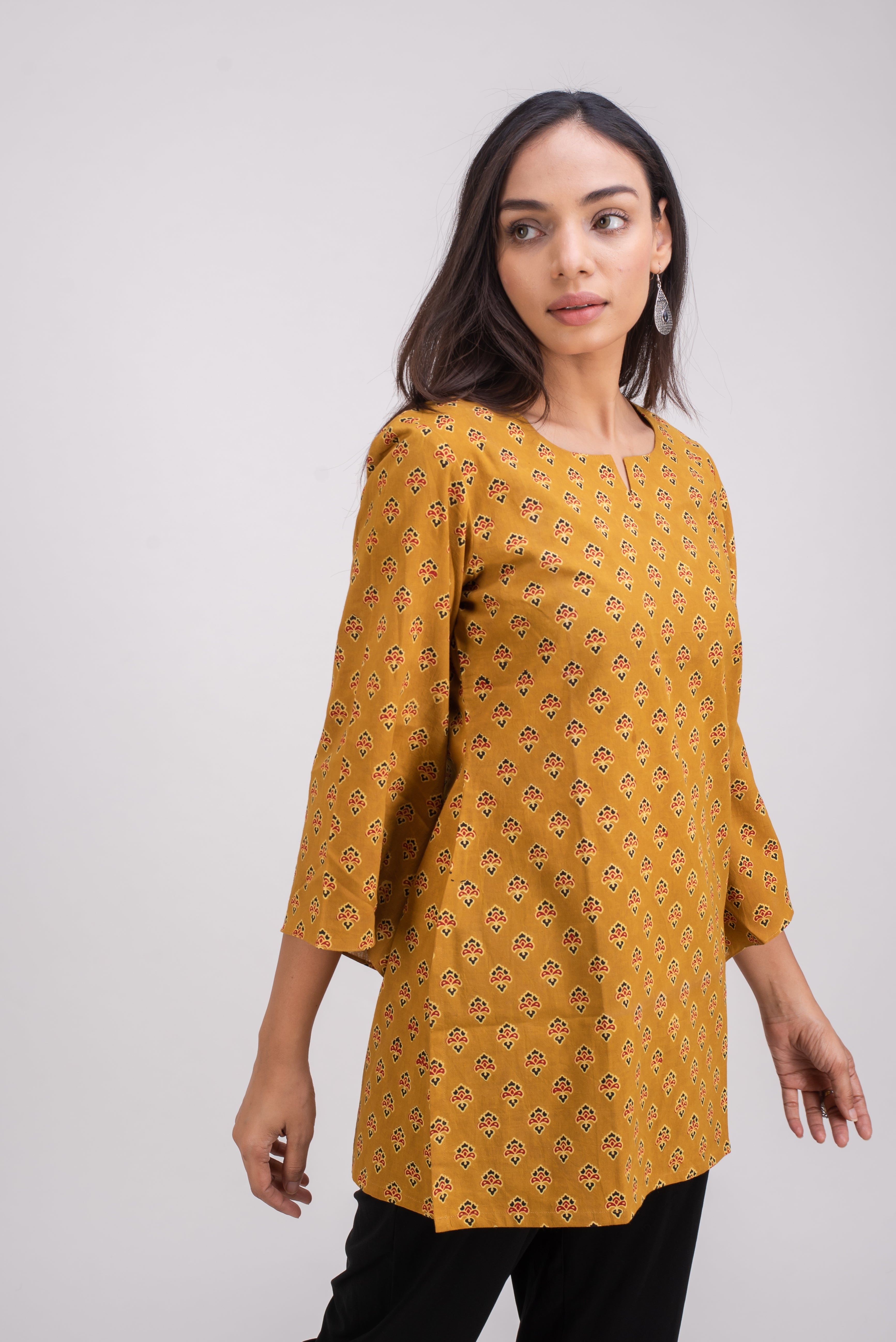 501-106 "Bell" Tunic top